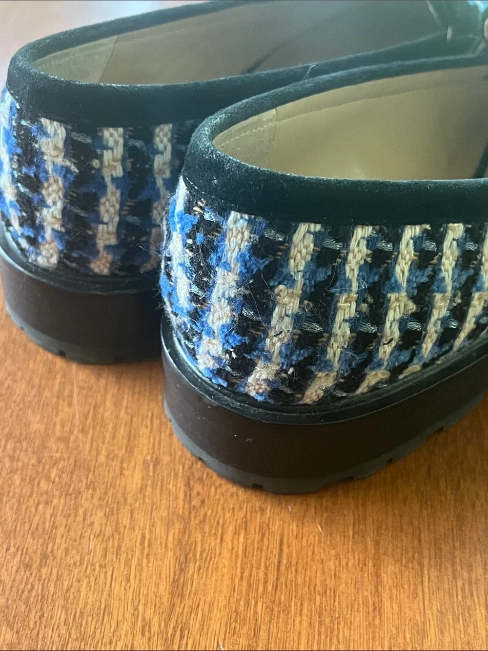 Ann Taylor Lug Sole Tweed Tassel Plaid Black/Royal Blue Loafers size 7